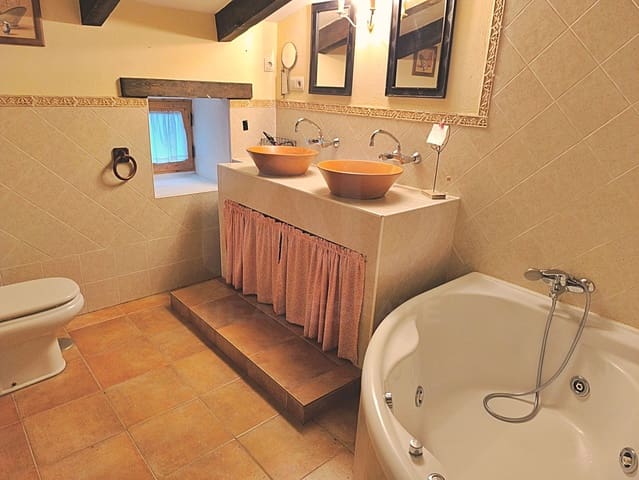 4 slaapkamer Finca/Landhuis te koop in Medinaceli - € 259.000 (Ref: 10008034)