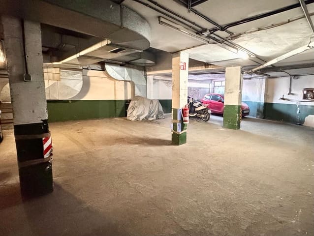 Garage for sale in Palacio, Madrid city - € 24,900 (Ref: 10008175)