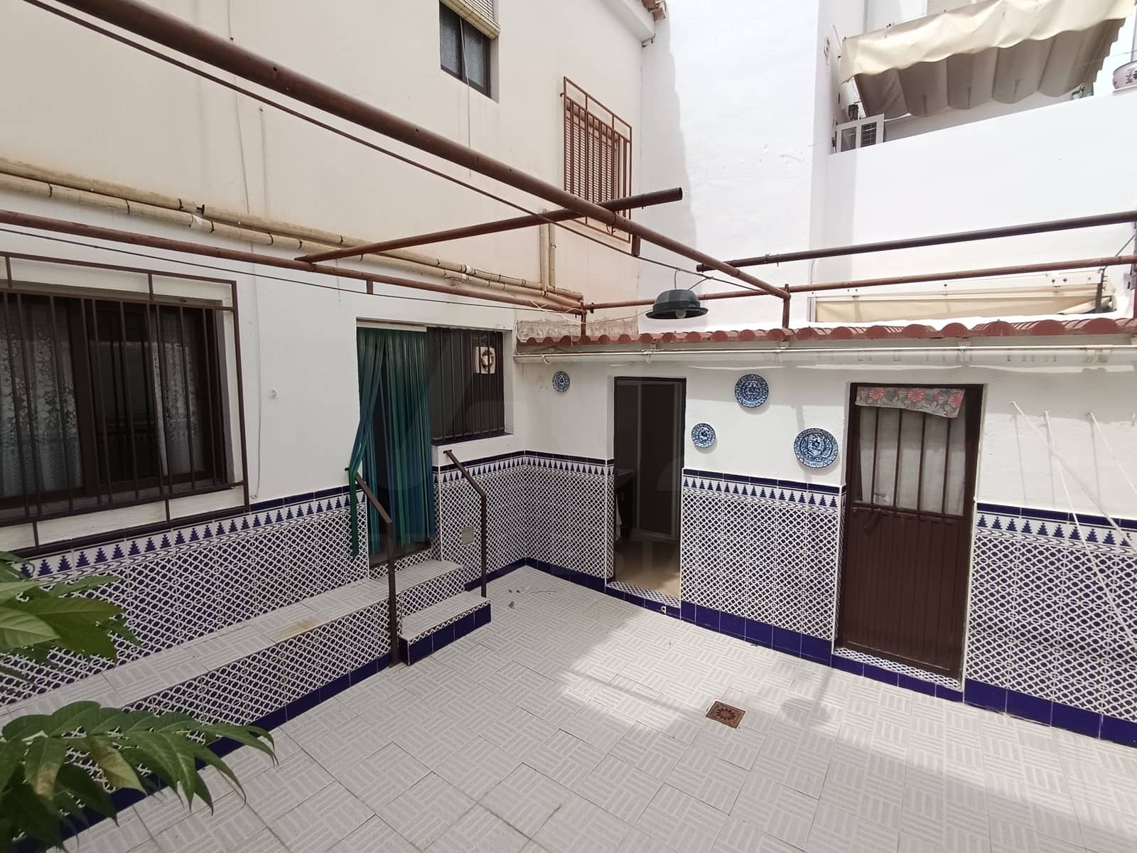4 bedroom Townhouse for sale in Baza - € 105,000 (Ref: 10008176)