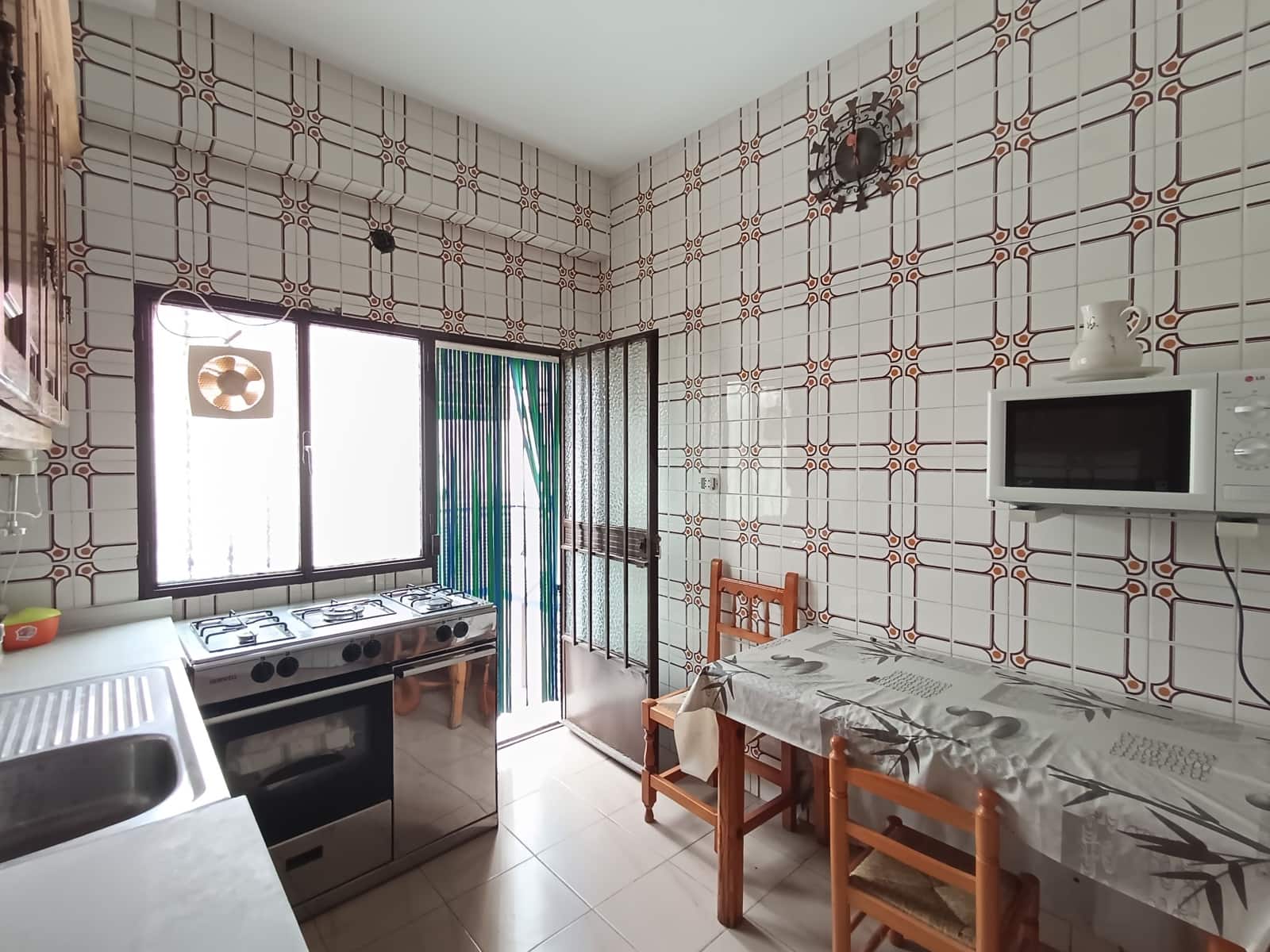 4 bedroom Townhouse for sale in Baza - € 105,000 (Ref: 10008176)