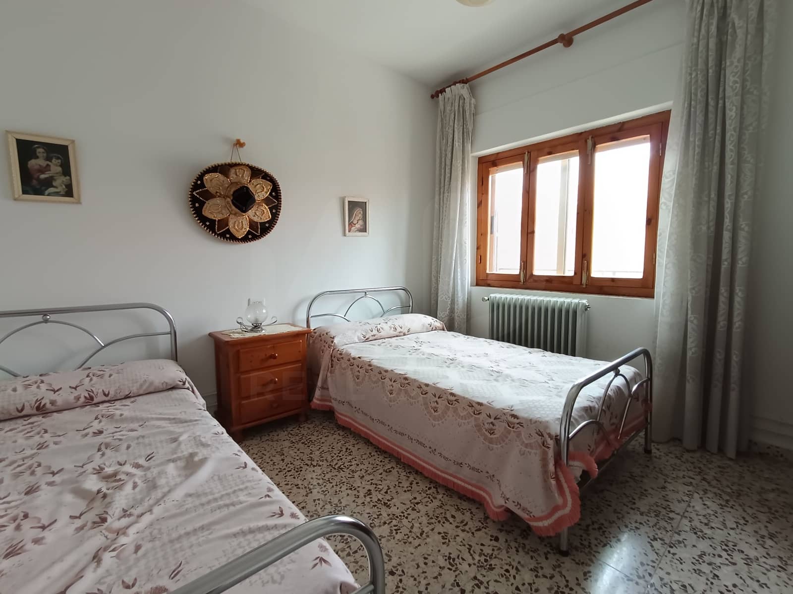 4 bedroom Townhouse for sale in Baza - € 105,000 (Ref: 10008176)