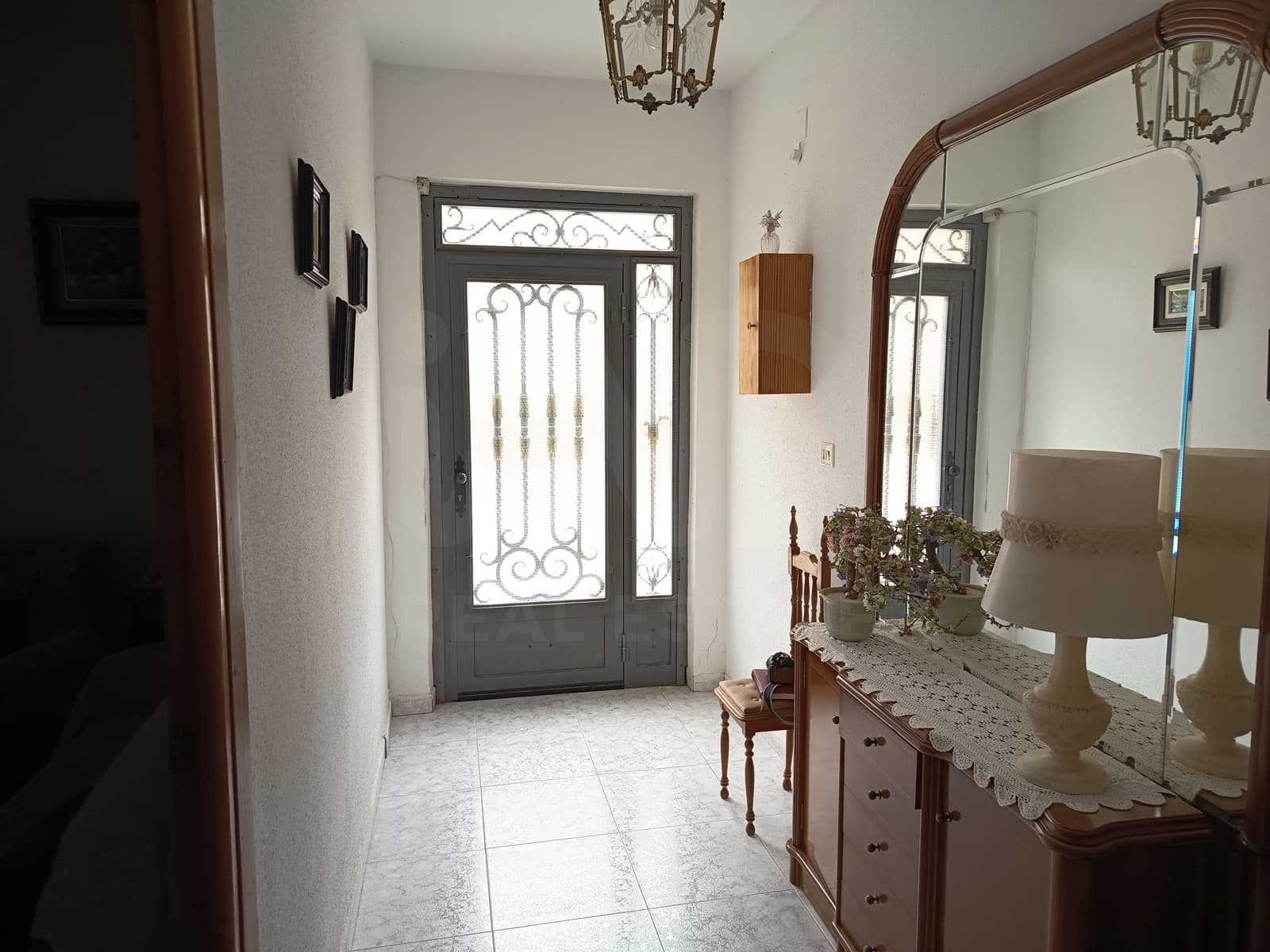 4 bedroom Townhouse for sale in Baza - € 105,000 (Ref: 10008176)