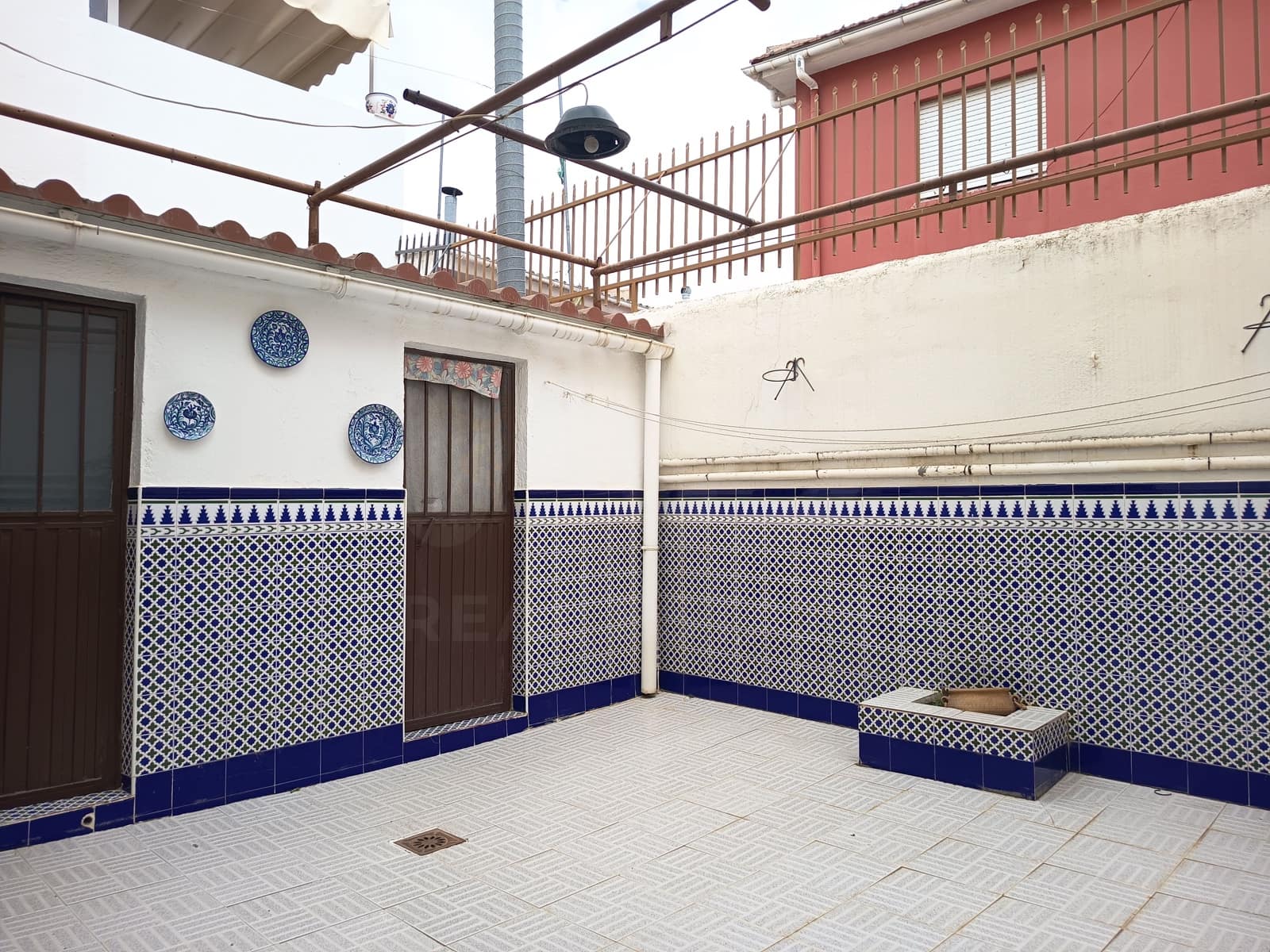 4 bedroom Townhouse for sale in Baza - € 105,000 (Ref: 10008176)