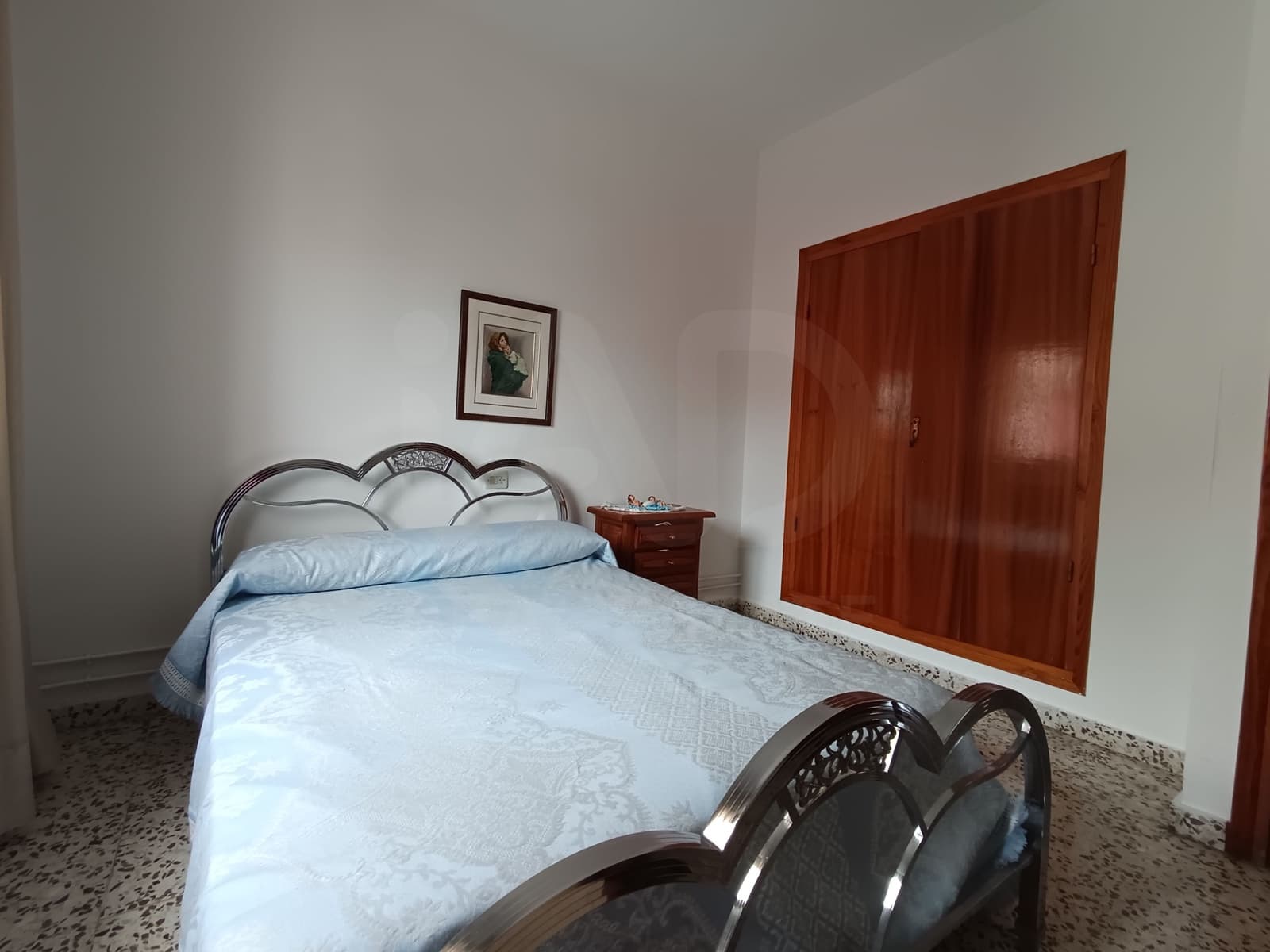 Casa de 4 habitaciones en Baza en venta - 105.000 € (Ref: 10008176)