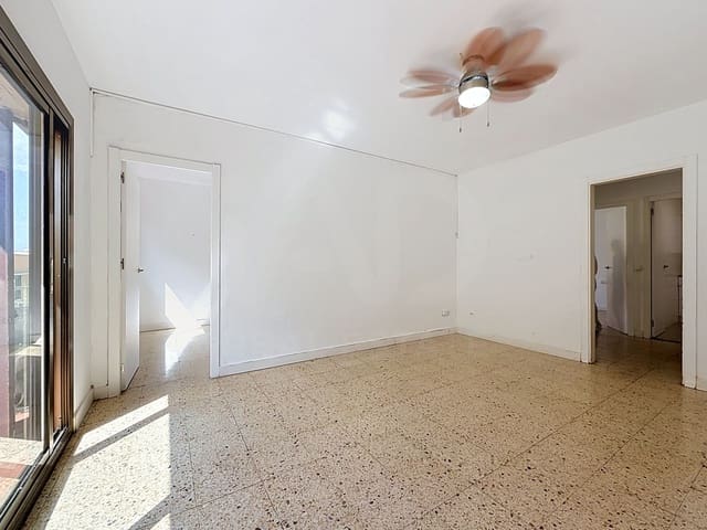 4 sypialnia Apartament na sprzedaż w Vilanova i la Geltrú - 220 000 € (Ref: 10008178)