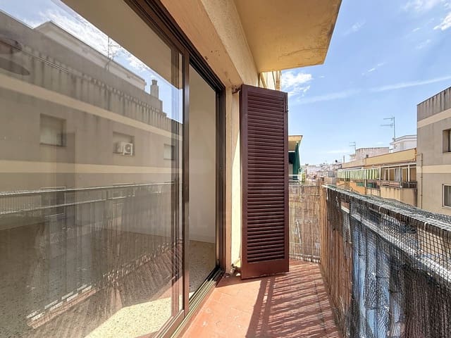 4 sypialnia Apartament na sprzedaż w Vilanova i la Geltrú - 220 000 € (Ref: 10008178)