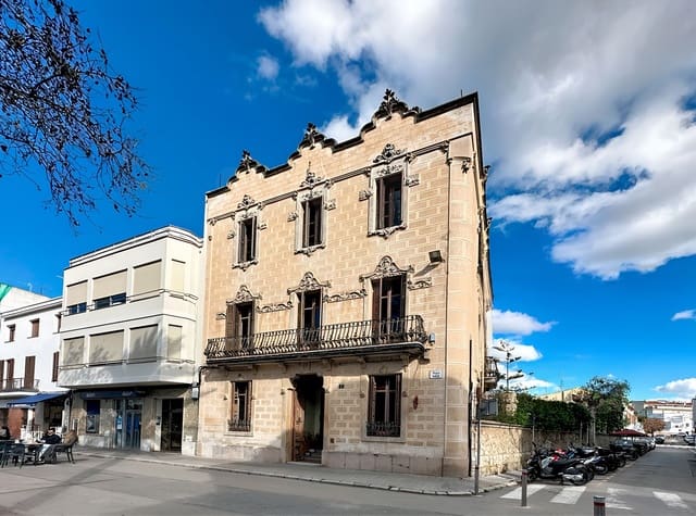 12 bedroom Townhouse for sale in Sant Pere de Ribes - € 1,950,000 (Ref: 10008179)