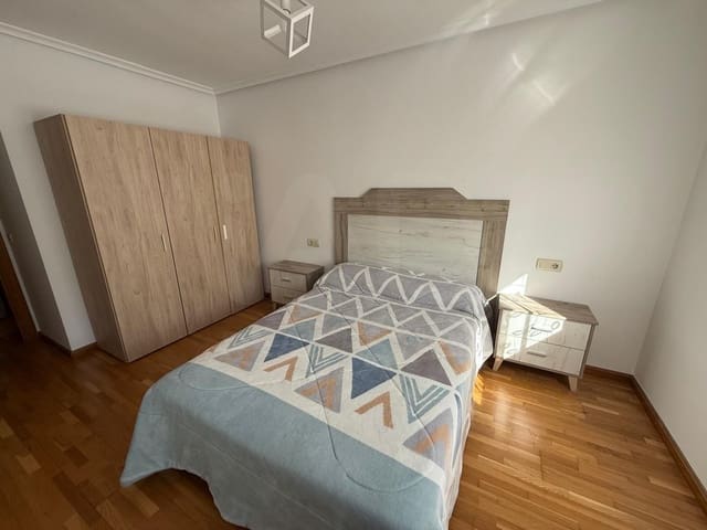 Apartamento de 2 habitaciones en Villaquilambre en venta con garaje - 139.000 € (Ref: 10008180)