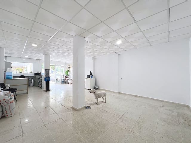 Kommersiell till salu i Tarifa med pool - 150 000 € (Ref: 10008184)