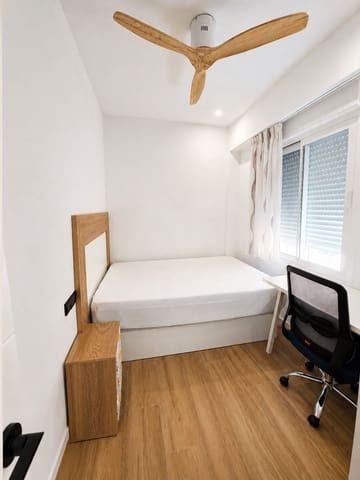 2 quarto Apartamento para arrendar em Múrcia cidade - 850 € (Ref: 10008186)