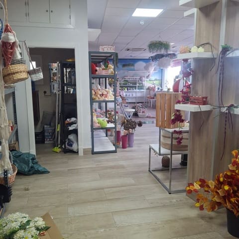 Local Comercial en Arcos de la Frontera en venta - 130.000 € (Ref: 10008187)