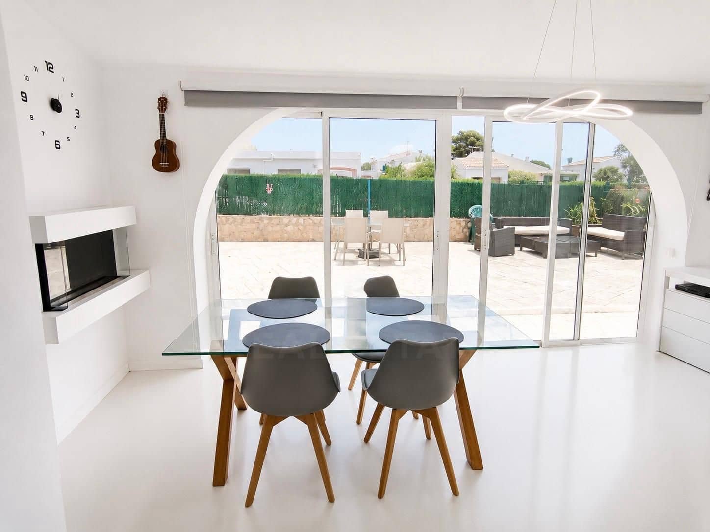 Townhouse for sale in Calafat with pool garage - € 390,000 (Ref: 10009152)
