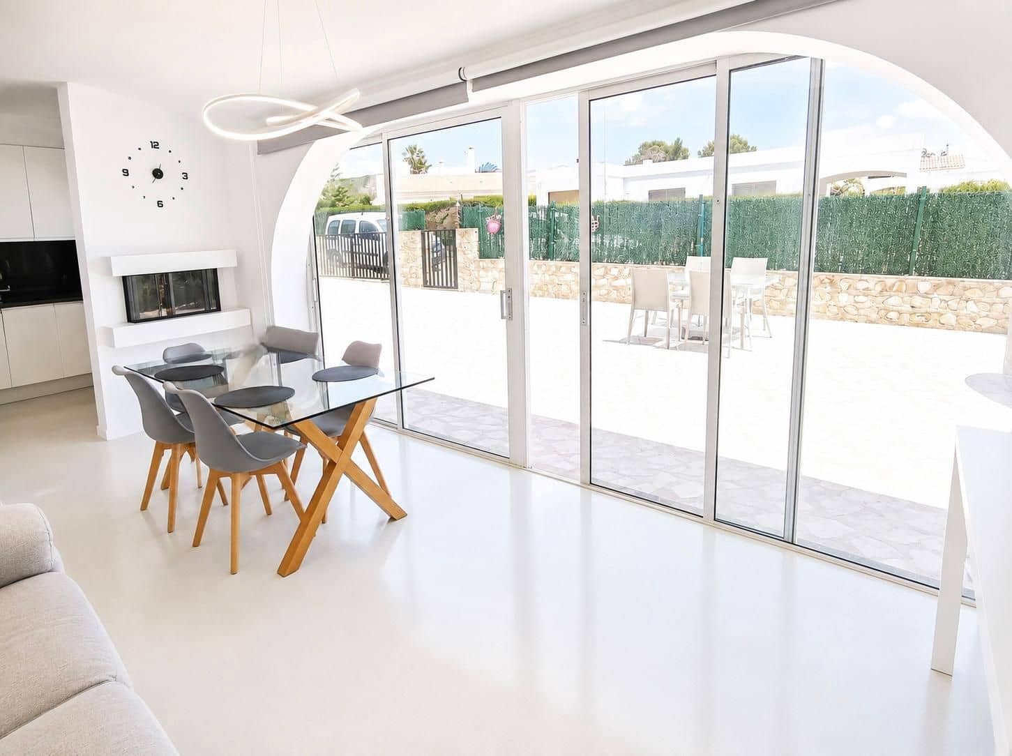 Townhouse for sale in Calafat with pool garage - € 390,000 (Ref: 10009152)