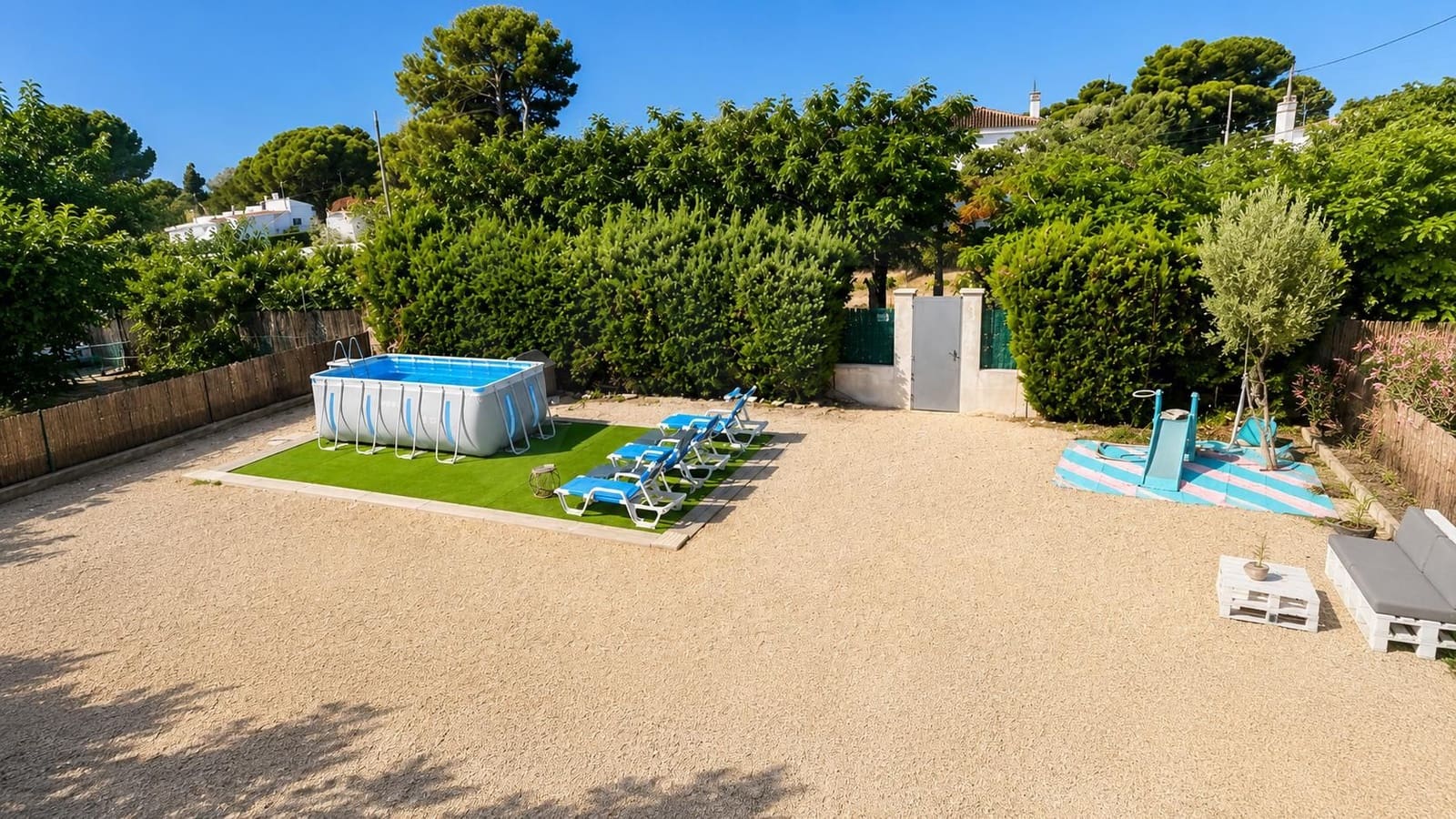 Townhouse for sale in Calafat with pool garage - € 390,000 (Ref: 10009152)