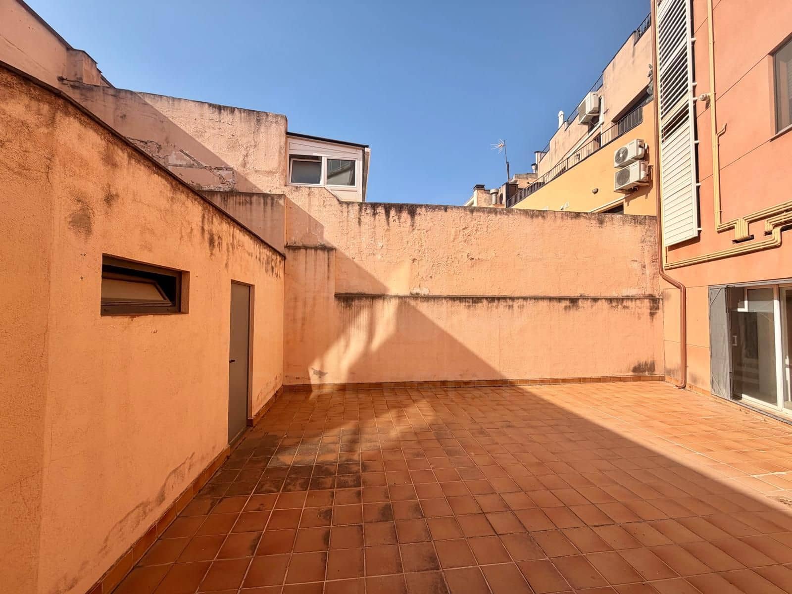 Gewerbe zu verkaufen in Castellar del Valles - 239.000 € (Ref: 10009153)