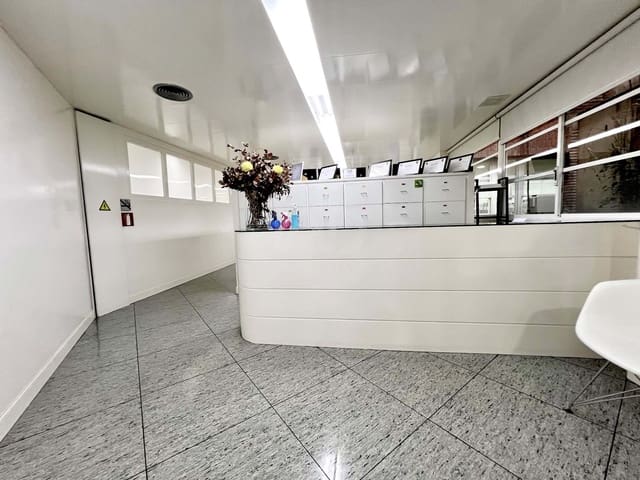 1 bedroom Commercial for sale in Barcelona city - € 425,000 (Ref: 10009762)
