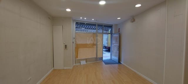 5 sovrum Kommersiell till salu i León stad - 110 000 € (Ref: 10009764)