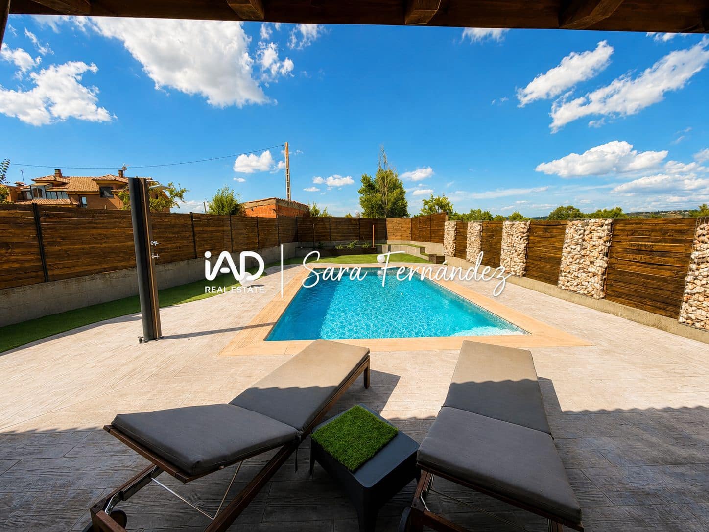 4 sovrum Hus till salu i Sariegos med pool garage - 390 000 € (Ref: 10009859)