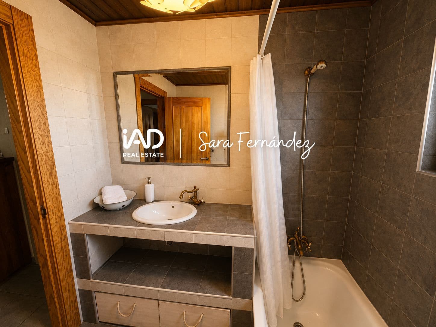 4 sovrum Hus till salu i Sariegos med pool garage - 390 000 € (Ref: 10009859)