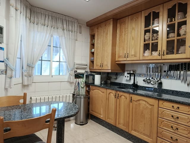 3 quarto Casa em Banda para venda em Meco com piscina garagem - 480 000 € (Ref: 10009864)