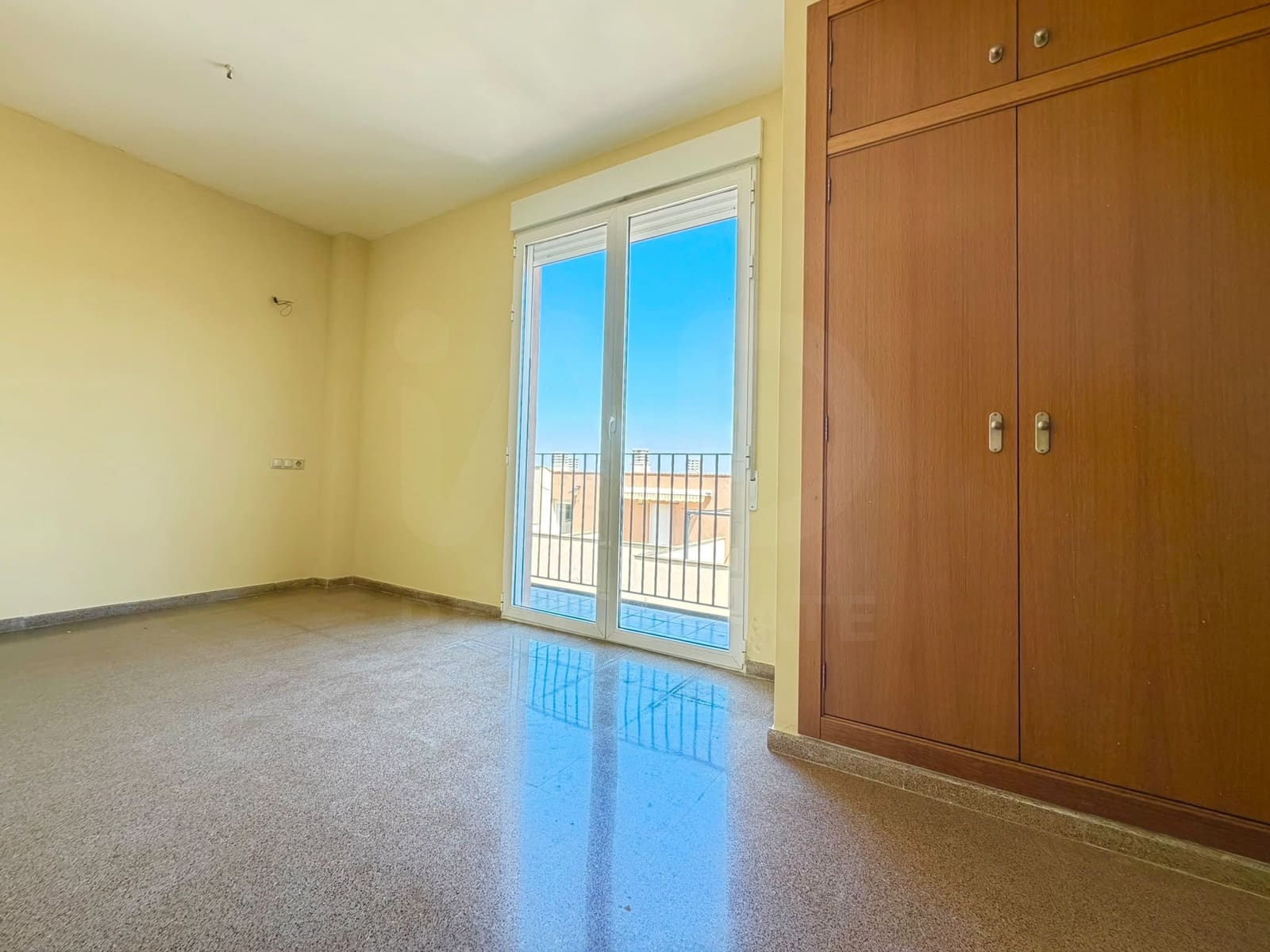 4 bedroom Terraced Villa for sale in Castello de Rugat - € 143,000 (Ref: 10009868)