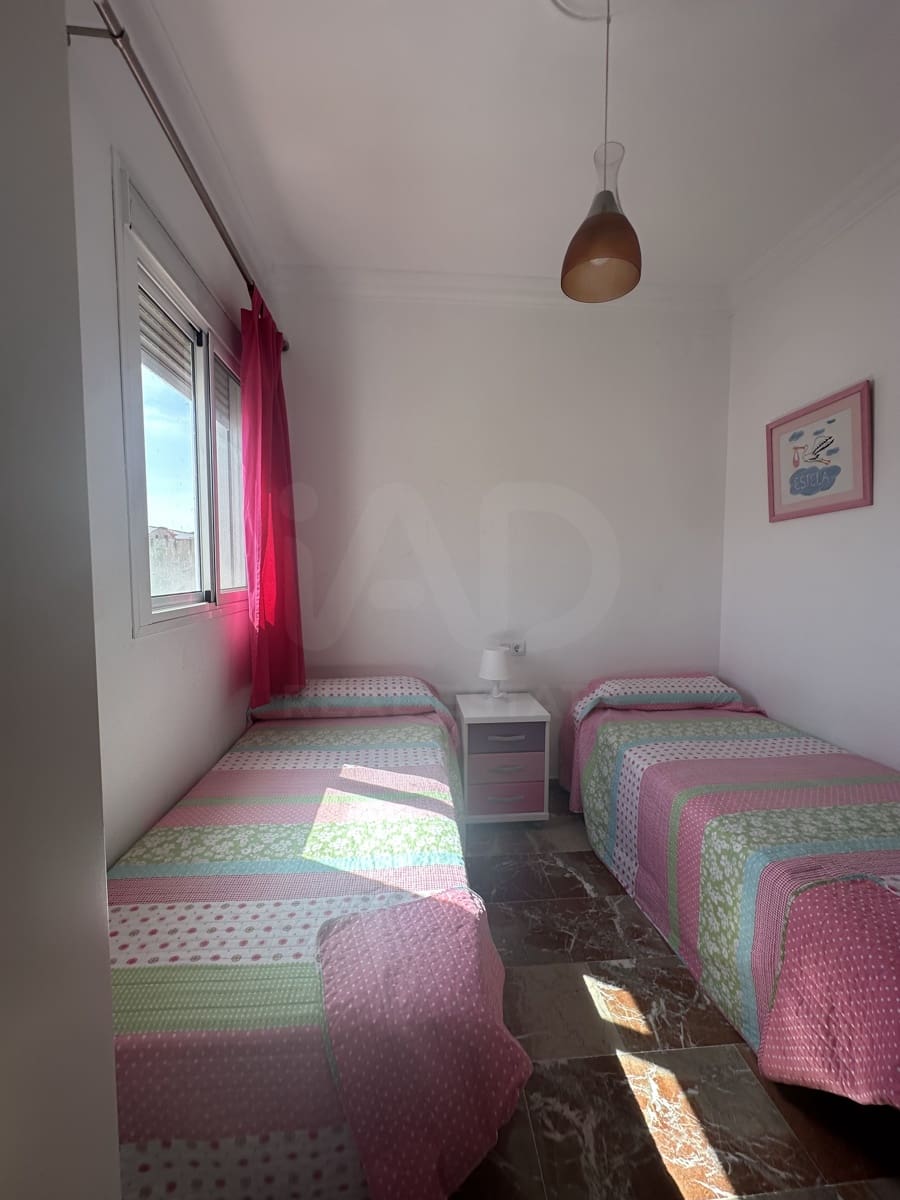3 bedroom Terraced Villa for sale in Guillena - € 168,000 (Ref: 10009872)