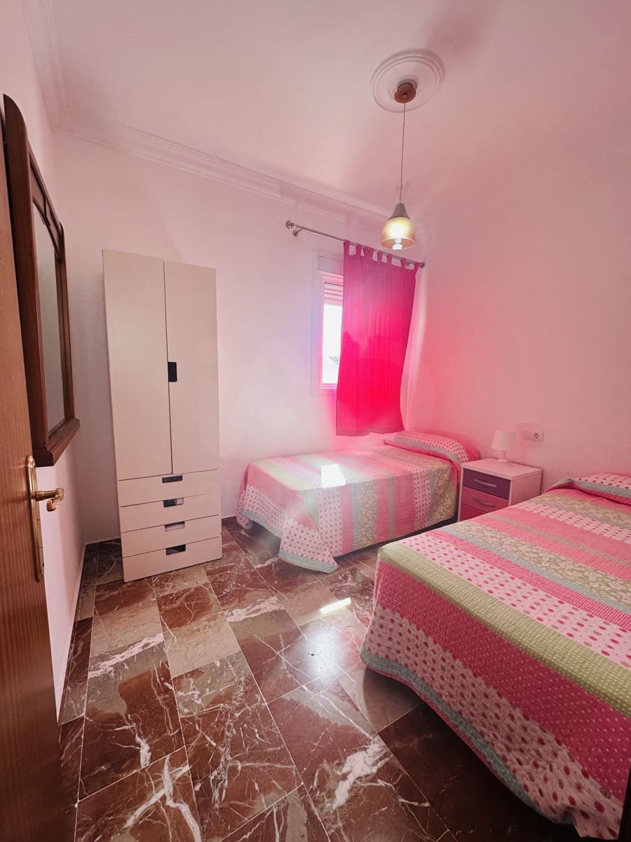 3 bedroom Terraced Villa for sale in Guillena - € 168,000 (Ref: 10009872)