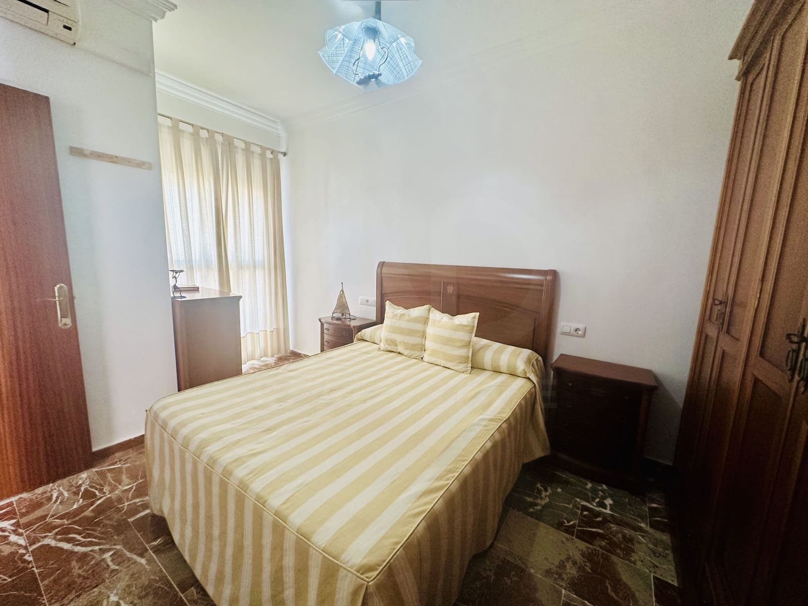 3 bedroom Terraced Villa for sale in Guillena - € 168,000 (Ref: 10009872)