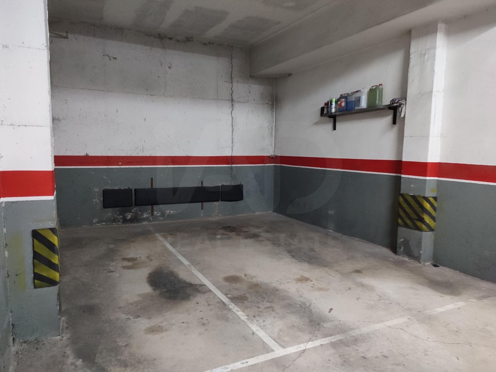 Garasje til salgs i Barcelona by - € 9 000 (Ref: 10009875)