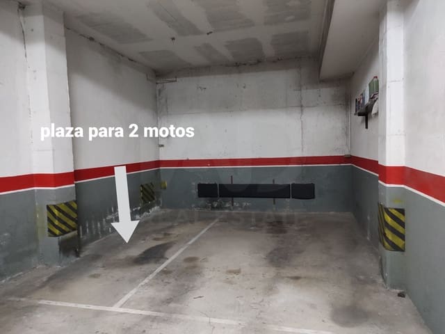 Garasje til salgs i El Clot, Barcelona by - € 9 000 (Ref: 10009875)