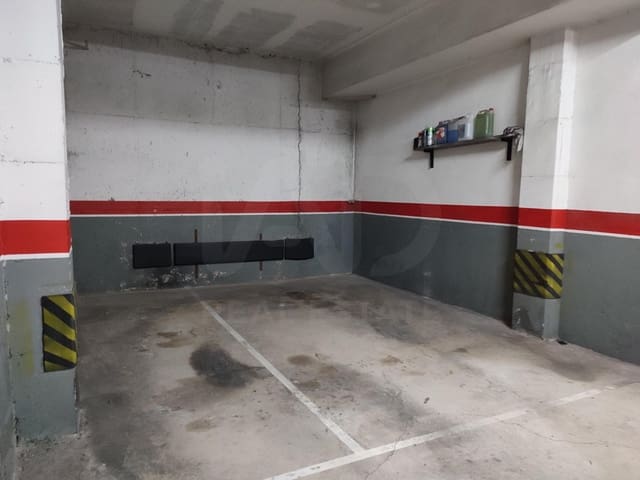 Garasje til salgs i El Clot, Barcelona by - € 9 000 (Ref: 10009875)