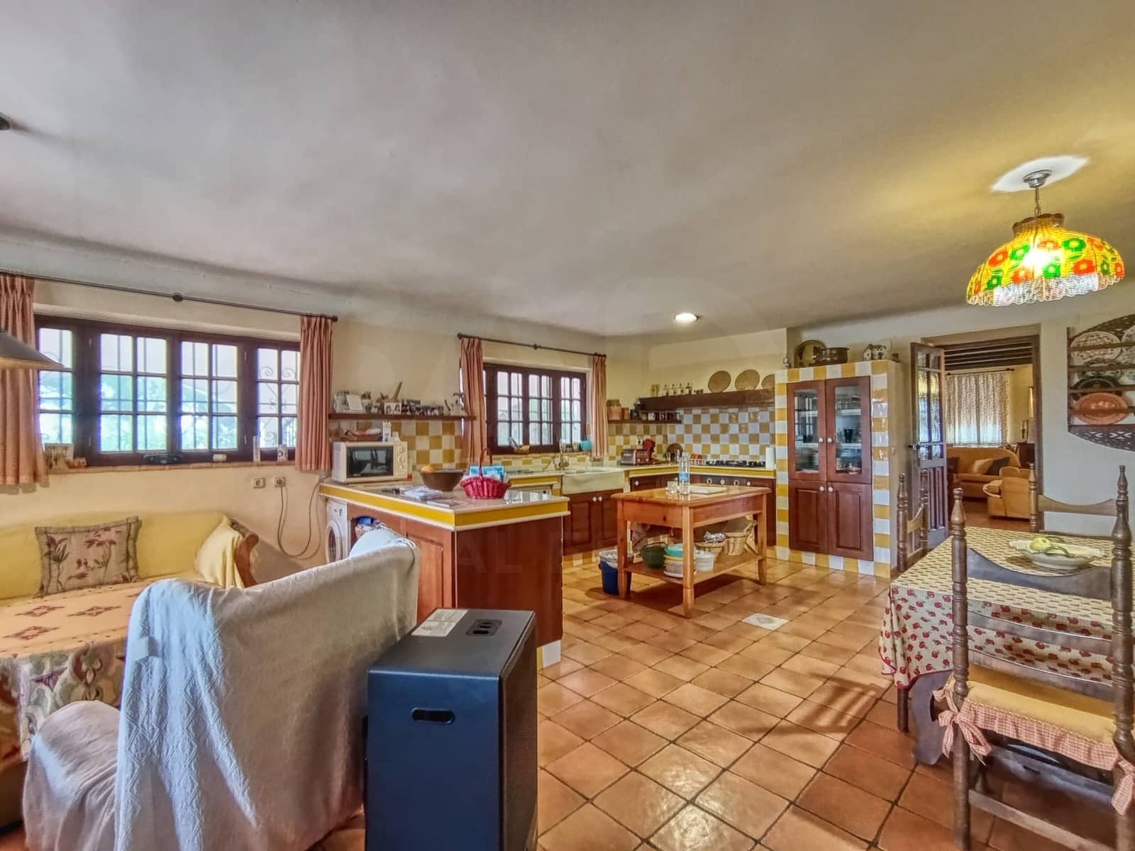 8 bedroom Finca/Country House for sale in Villena with pool - € 388,000 (Ref: 10010125)