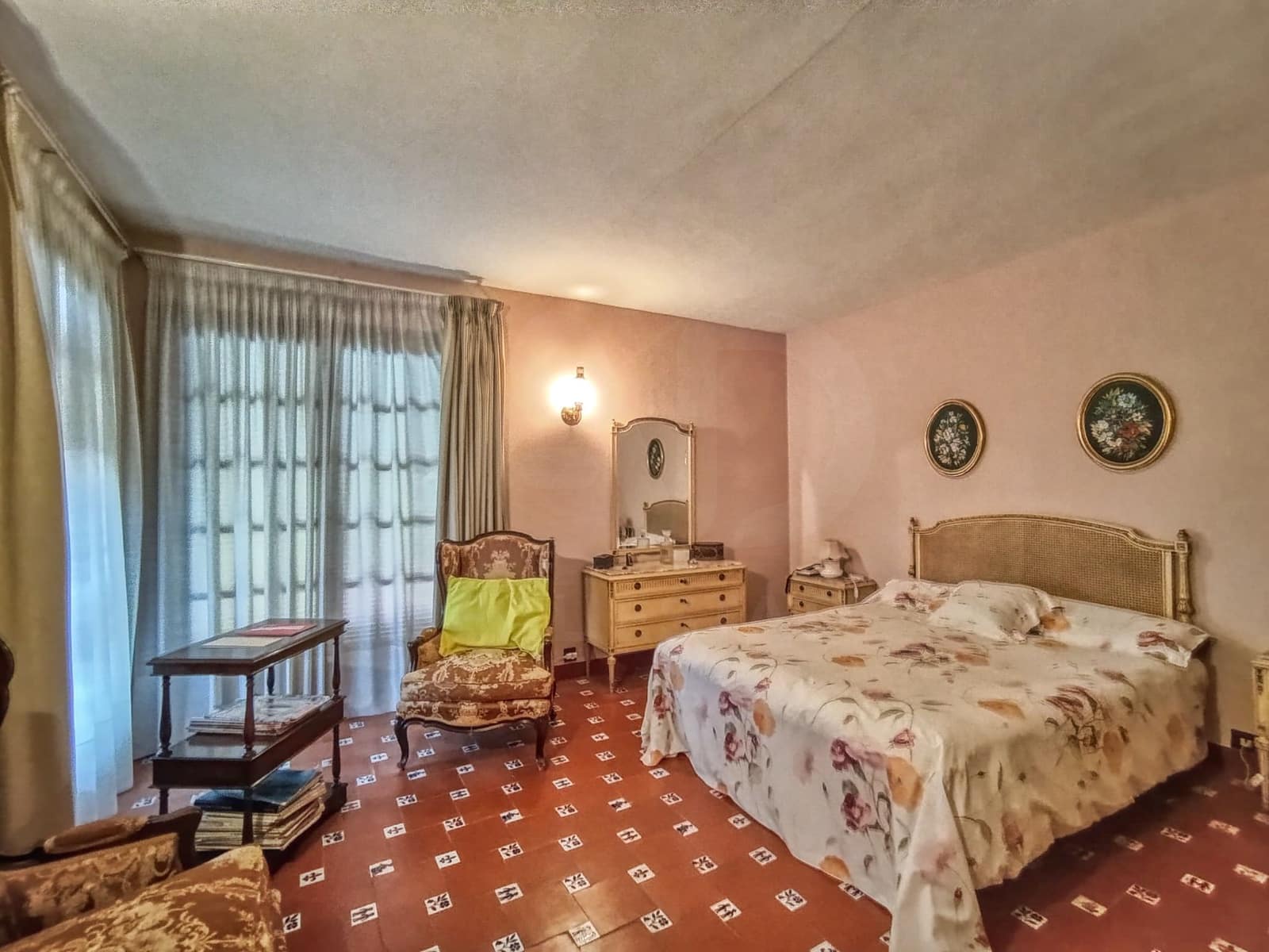 8 bedroom Finca/Country House for sale in Villena with pool - € 388,000 (Ref: 10010125)