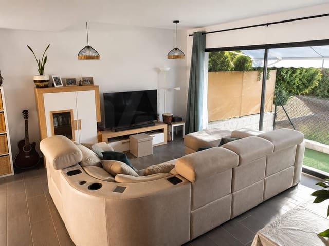 3 makuuhuone Rivitalo myytävänä paikassa Alhaurín de la Torre mukana uima-altaan - 614 000 € (Ref: 10010131)