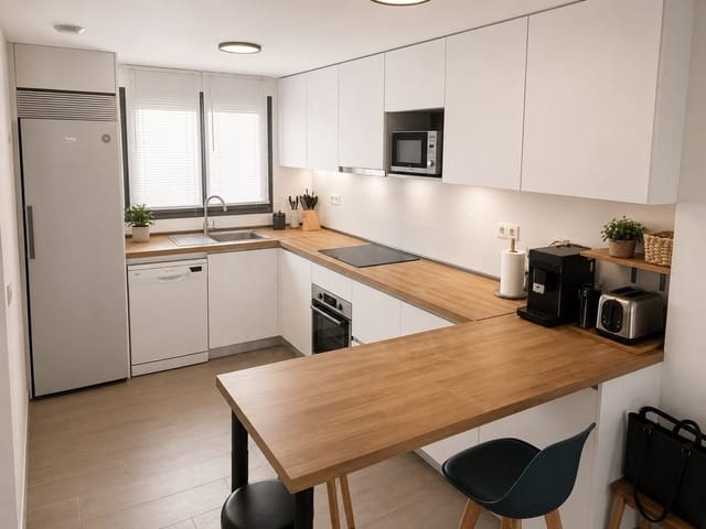 3 makuuhuone Rivitalo myytävänä paikassa Alhaurín de la Torre mukana uima-altaan - 614 000 € (Ref: 10010131)