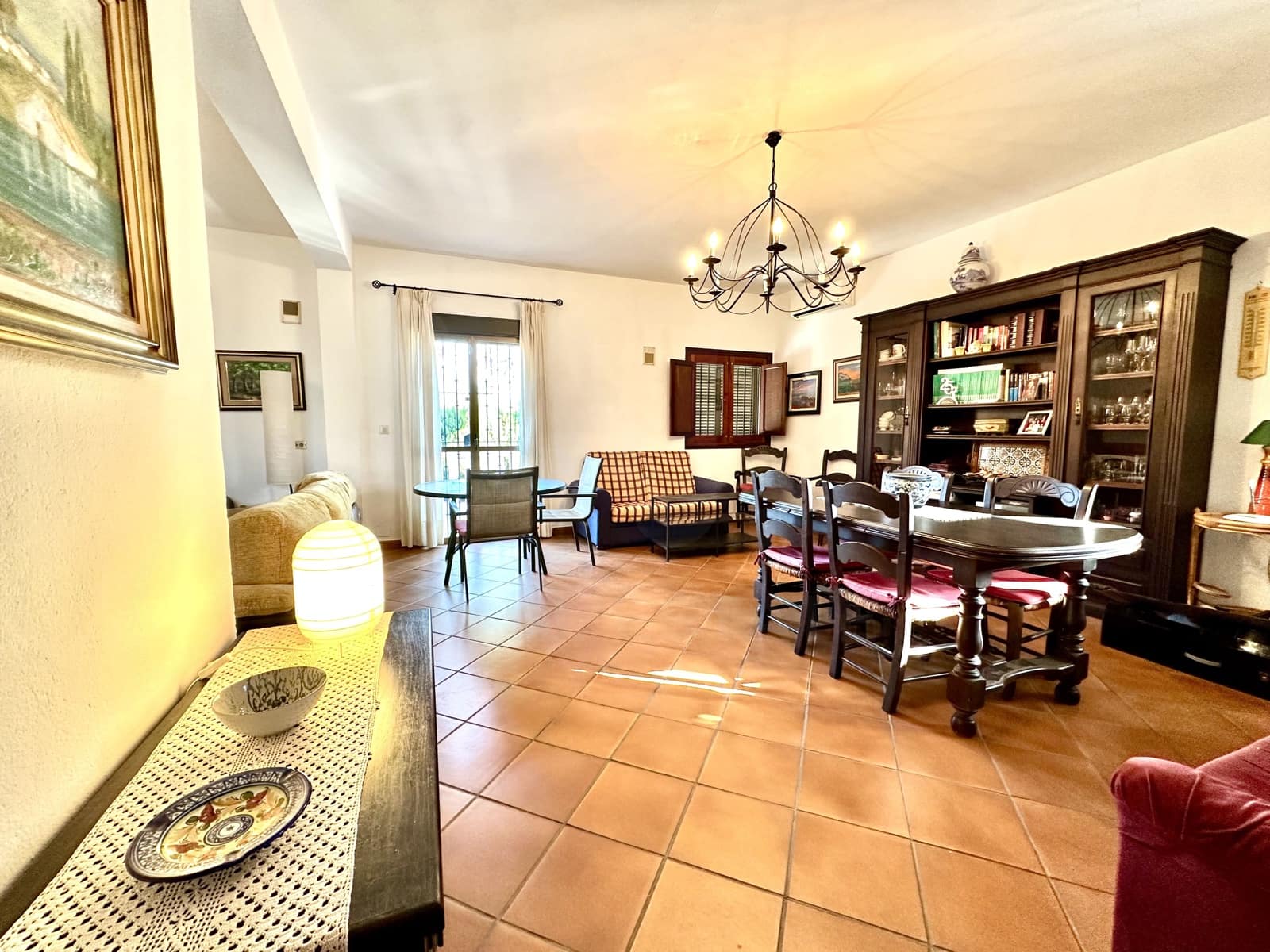 4 bedroom Townhouse for sale in Lepe with garage - € 340,000 (Ref: 10010133)