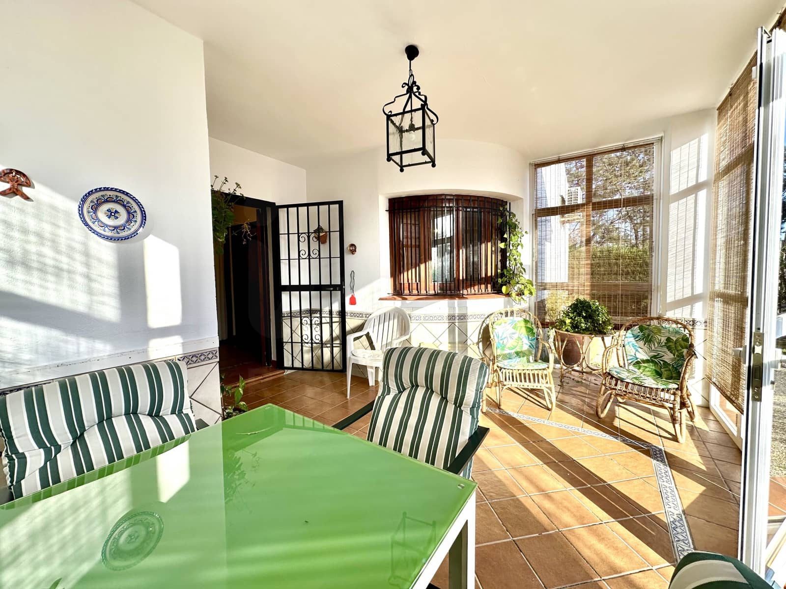 4 bedroom Townhouse for sale in Lepe with garage - € 340,000 (Ref: 10010133)