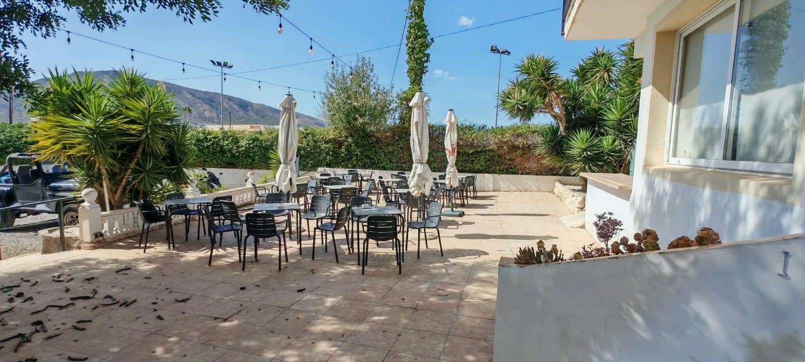 Commercial for sale in Alfaz del Pi / L'Alfas del Pi - € 162,000 (Ref: 10010136)