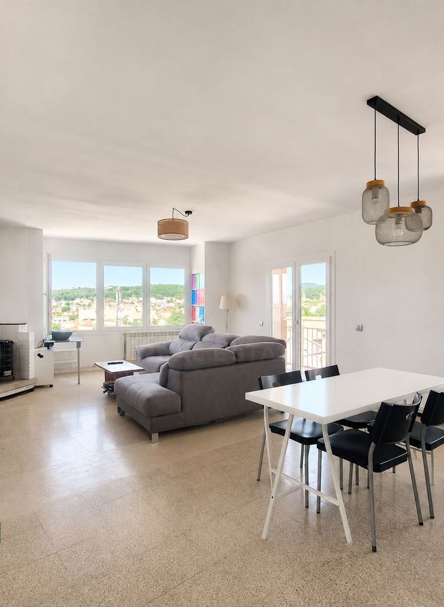 3 makuuhuone Huoneisto myytävänä paikassa Cassa de la Selva - 225 000 € (Ref: 10011512)