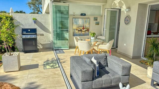 3 chambre Villa/Maison Mitoyenne à vendre à Sotogrande Alto, San Roque avec piscine garage - 659 000 € (Ref: 10011513)