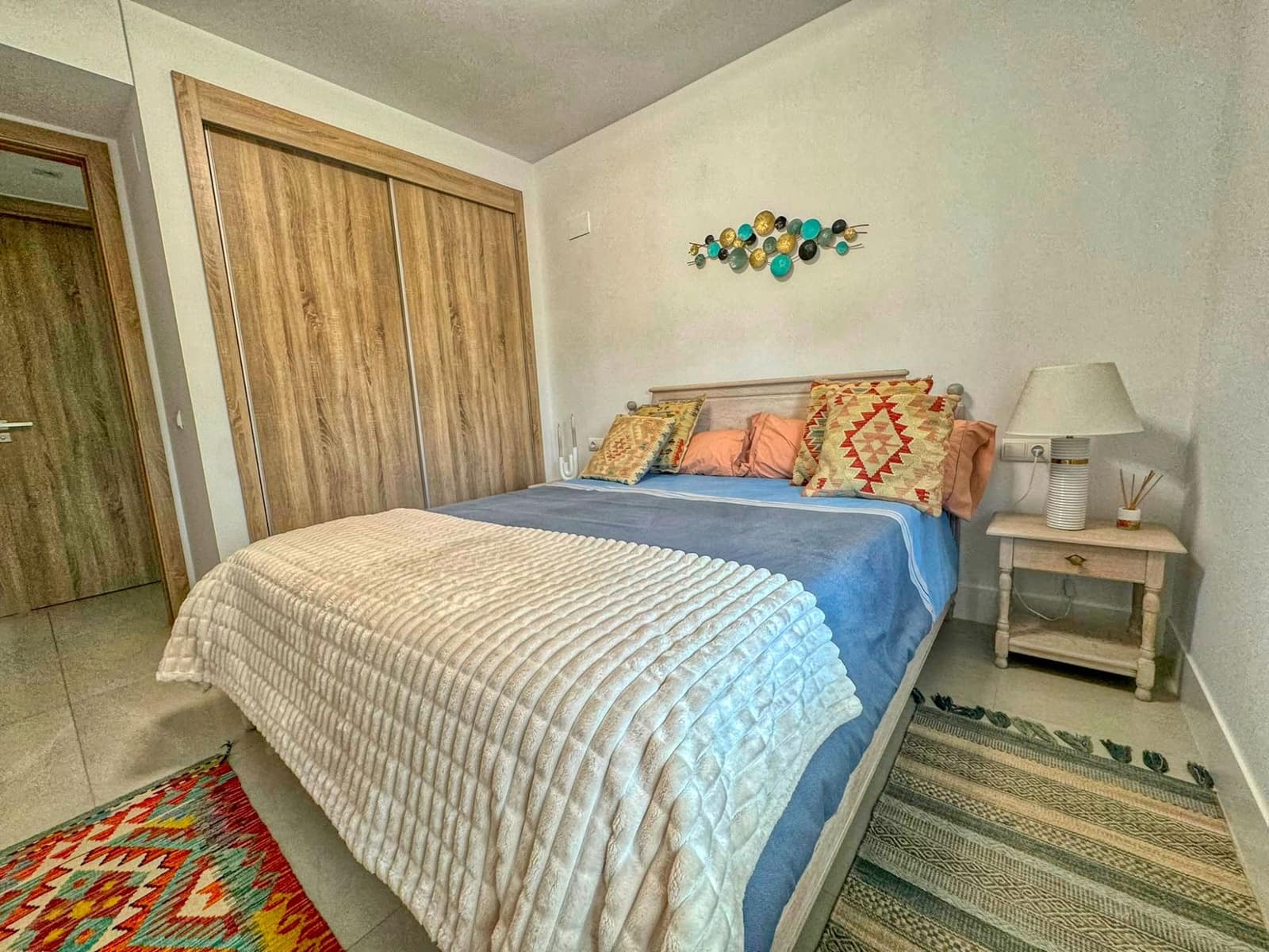 3 chambre Villa/Maison Mitoyenne à vendre à San Roque avec piscine garage - 659 000 € (Ref: 10011513)