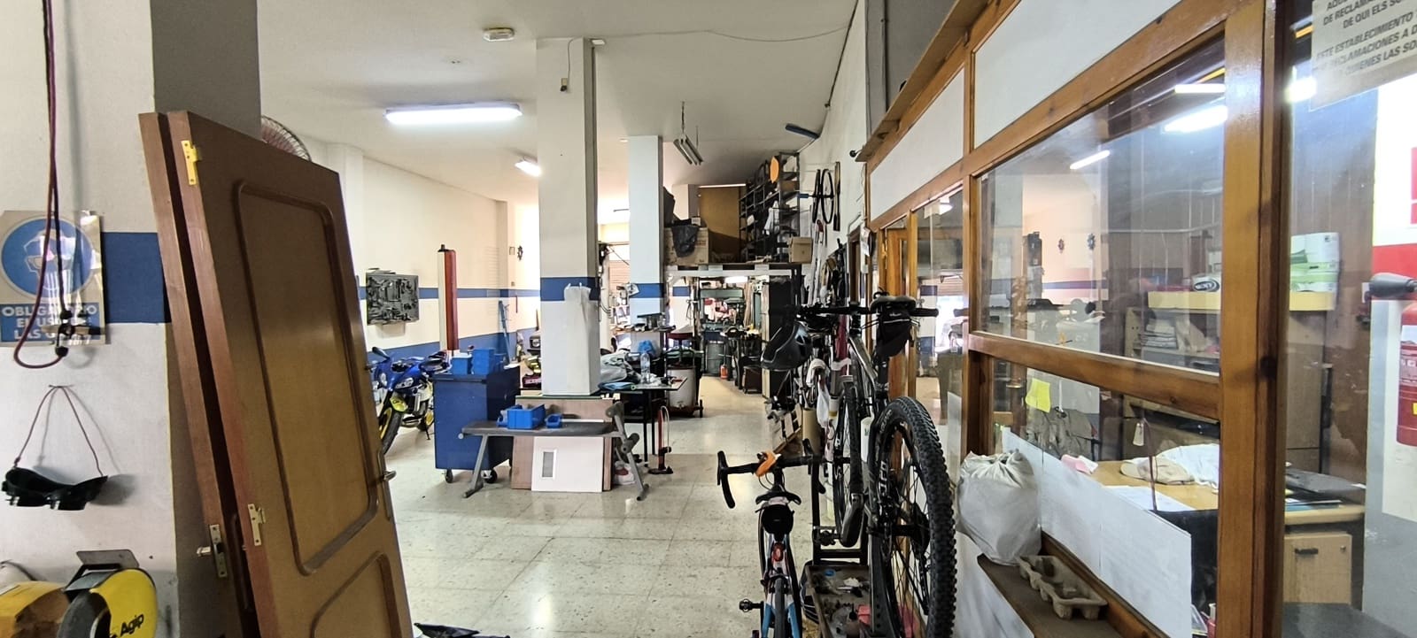 Commercial for sale in Crevillente / Crevillent - € 125,000 (Ref: 10011514)