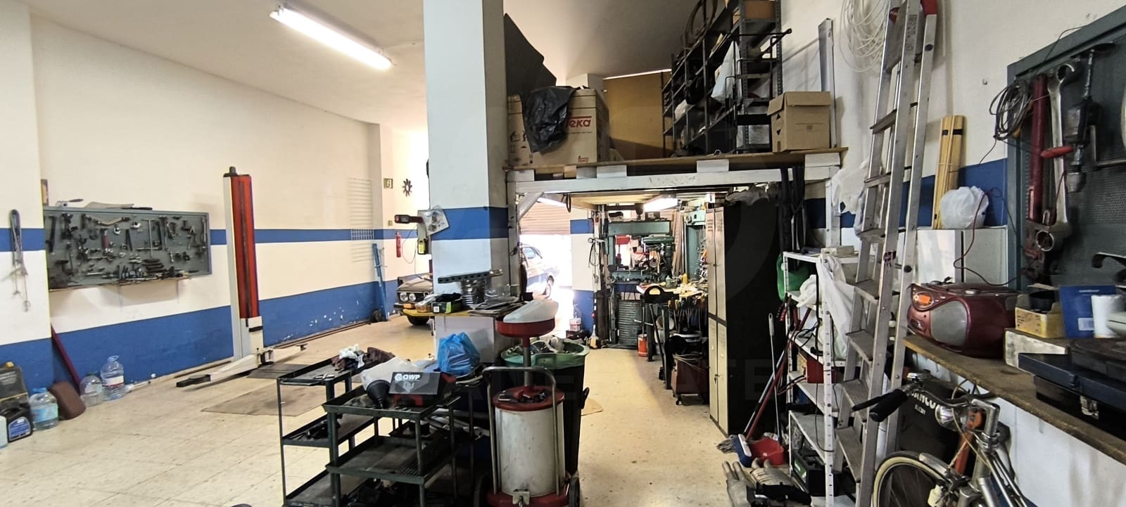 Commercial for sale in Crevillente / Crevillent - € 125,000 (Ref: 10011514)