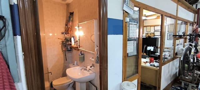 Commercial for sale in Crevillente / Crevillent - € 125,000 (Ref: 10011514)