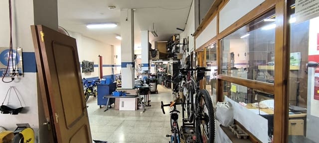 Commercial for sale in Crevillente / Crevillent - € 125,000 (Ref: 10011514)