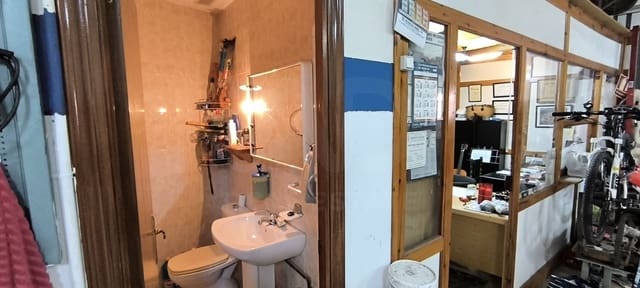 Comercial para venda em Crevillente / Crevillent - 125 000 € (Ref: 10011514)