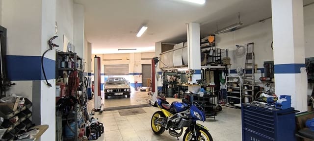 Comercial para venda em Crevillente / Crevillent - 125 000 € (Ref: 10011514)