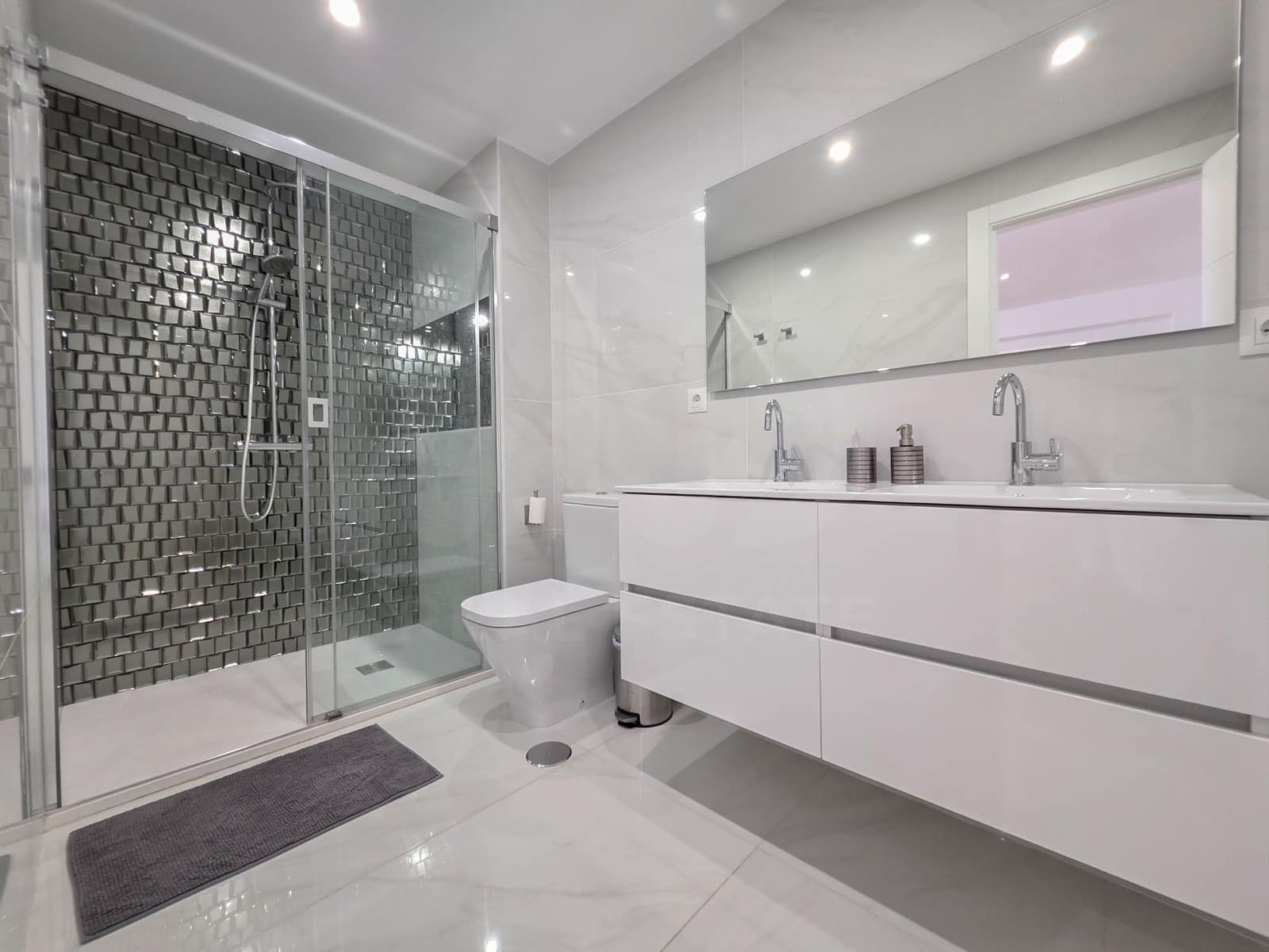4 Zimmer Reihenhaus zu verkaufen in Rincon de la Victoria mit Pool Garage - 520.000 € (Ref: 10012573)