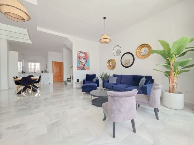 4 Zimmer Reihenhaus zu verkaufen in Rincón de la Victoria mit Pool Garage - 520.000 € (Ref: 10012573)