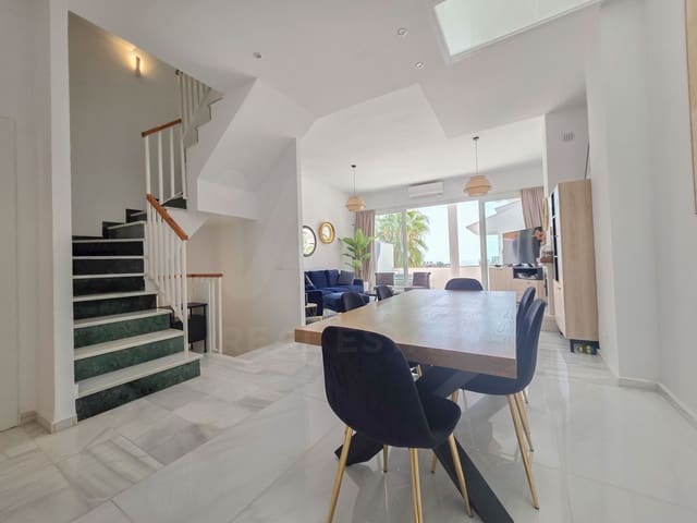 4 Zimmer Reihenhaus zu verkaufen in Rincón de la Victoria mit Pool Garage - 520.000 € (Ref: 10012573)